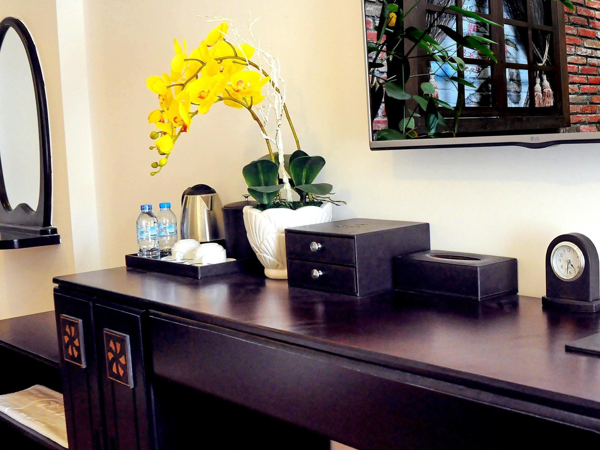 Camellia Nhatrang Hotel Нячанг Экстерьер фото