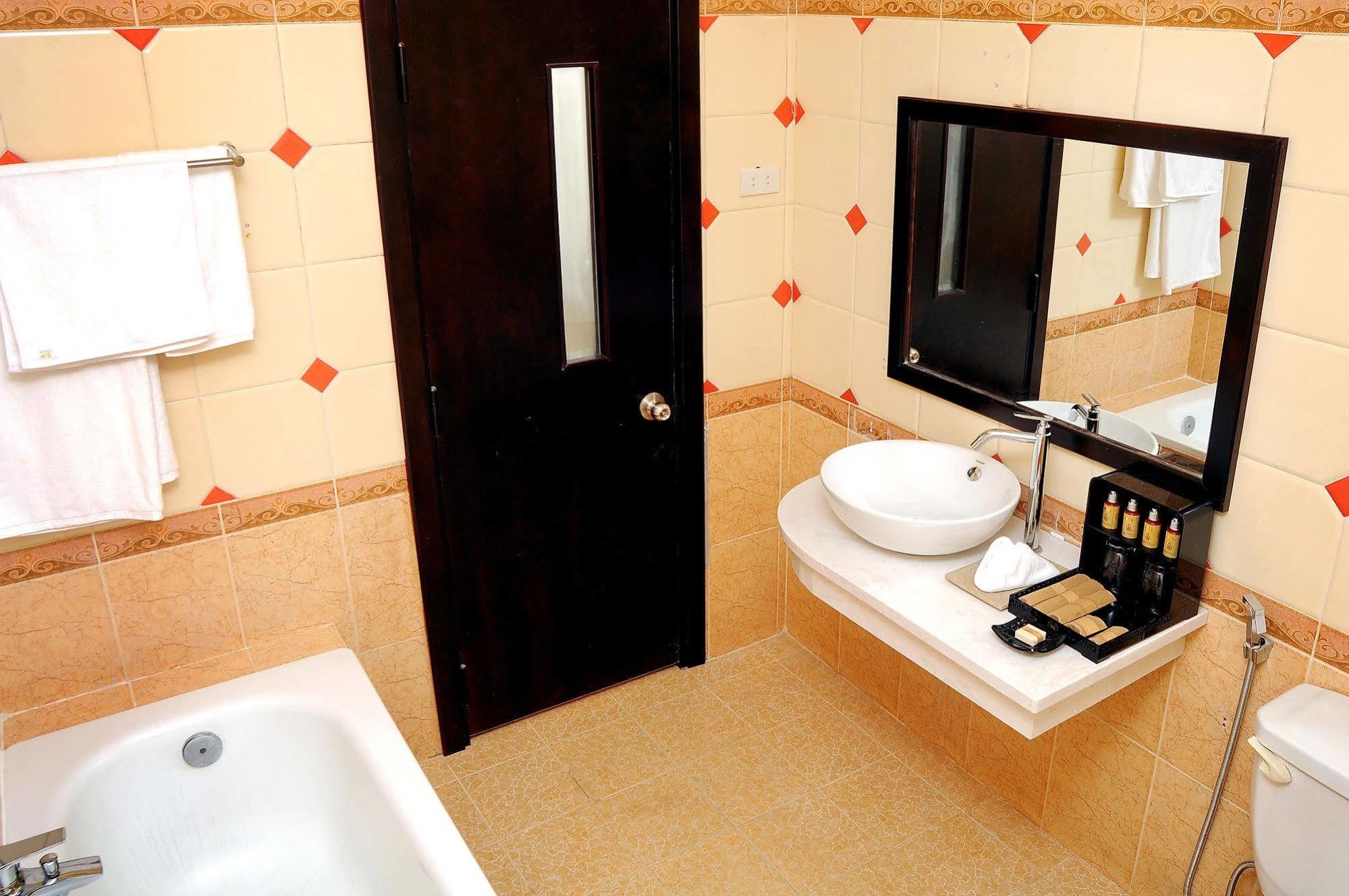 Camellia Nhatrang Hotel Нячанг Экстерьер фото